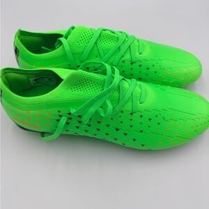 Men's Green Athletic Shoes